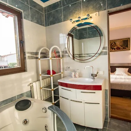 Villa Bonita Casa Suit, Porto Colom, Piscina, Ac, Wifi Y Netflix *