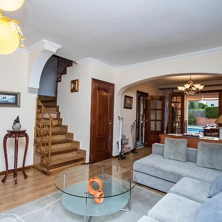 Villa Bonita Casa Suit, Porto Colom, Piscina, Ac, Wifi Y Netflix *